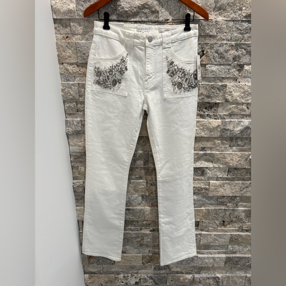 Guess White women’s Straight Leg Jeans with Embroidery size 29x32